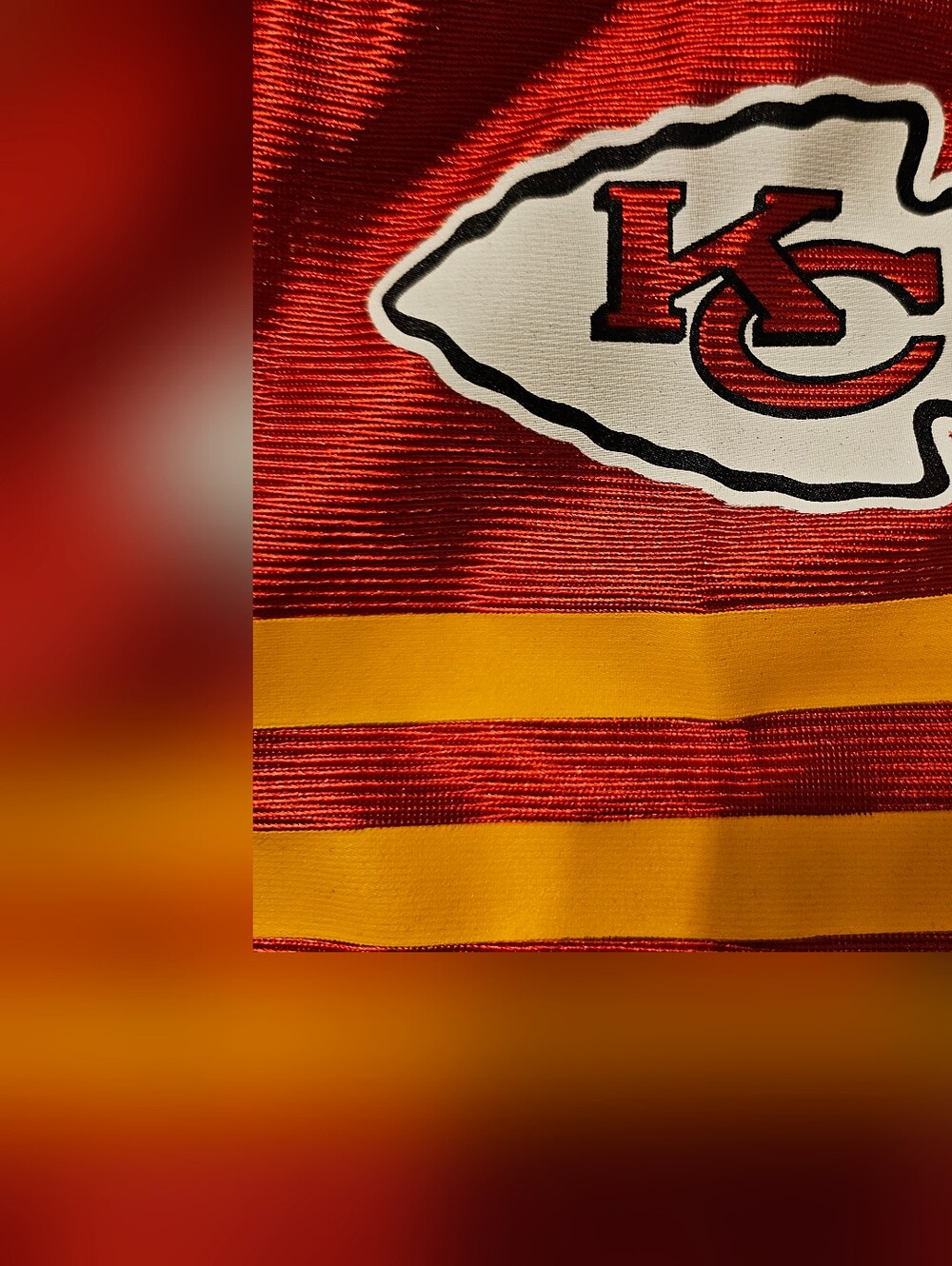 NWT Kansas City Chiefs Travis Kelce #87 Kids Jersey. Size:XS 4/5. - Picture 4 of 5